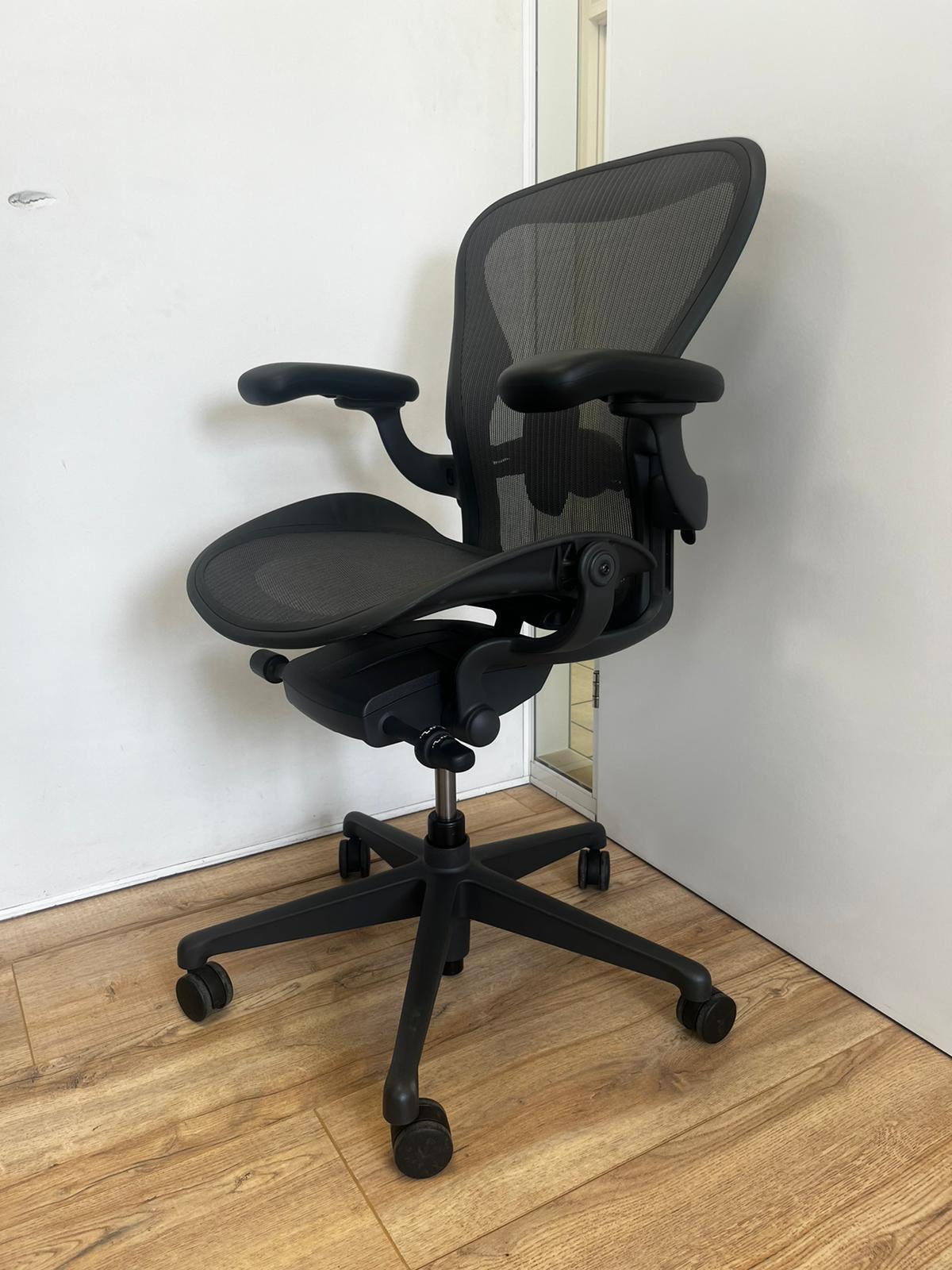 Herman Miller Aeron Remastered Lumbar Offerta estiva